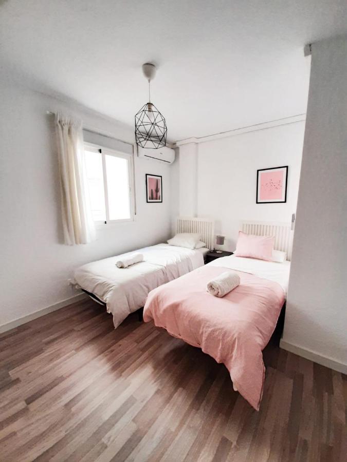 ✾ Dv Properties Central Apartment #P4H2 ✾ Малага Экстерьер фото
